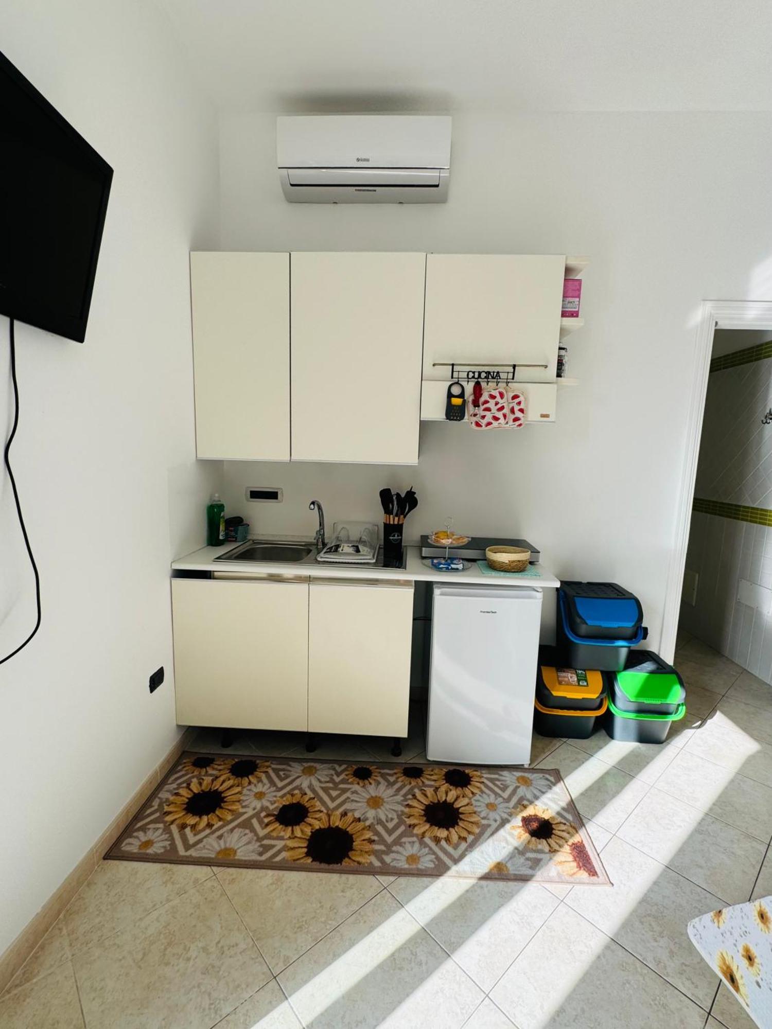 Sole Luna Apartments Монополи Экстерьер фото
